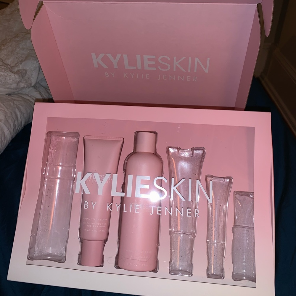 Kylie Skincare Walnut Scrub and Milk Toner